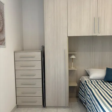 דירה Fefalu House *