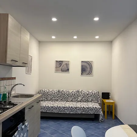 Fefalu House