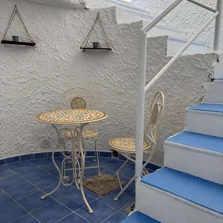Apartament Fefalu House *